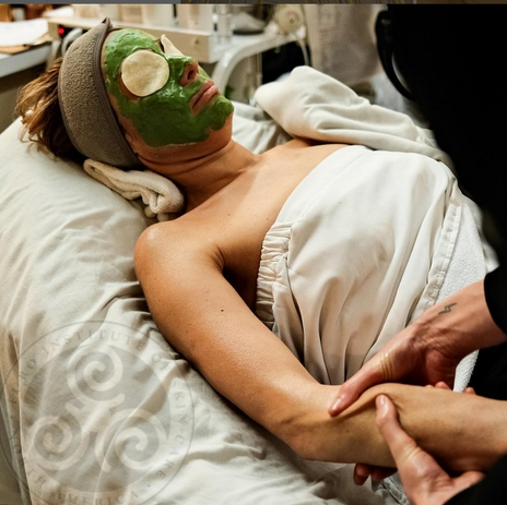 5 Benefits of Facial Masks for Skin Care