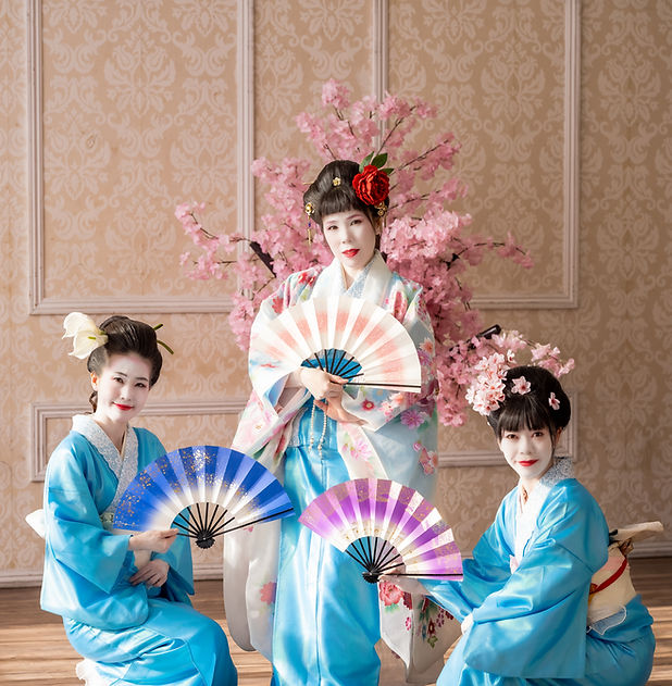 Flower Geisha-3_edited.jpg