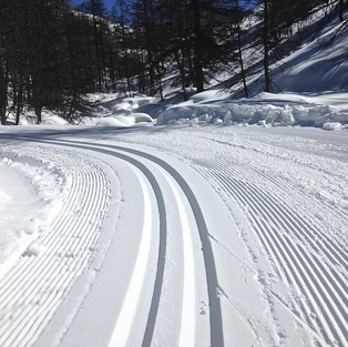 ski de fond, neige, liberté, montagne, Col de Larche, Val d'Oronaye, Haute Ubaye, Alpes de Haute Provence, Vallée de l'Ubaye, la bousquetière, chambres d'hôtes, table d'hôtes, maison d'hôtes, gite, charme, vacances, week end, sports, été, hiver, Jausiers, Barcelonnette, Alpes du Sud