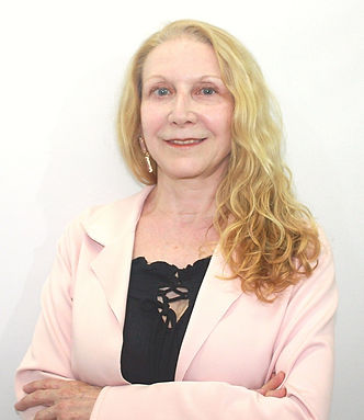 DEBORA B.jpg