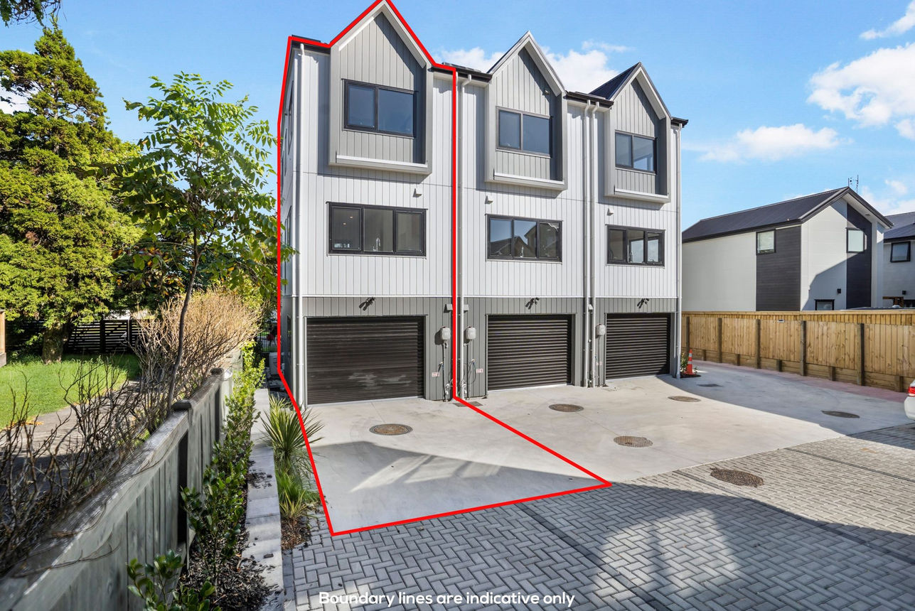 3_39 Kervil Avenue13.jpeg