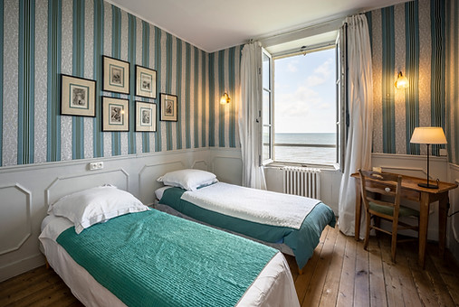 11 - Chambre Castaing.jpg