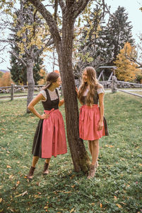 195 - FASHION_Dirndl Lis-20221009 1458 251-min.jpg