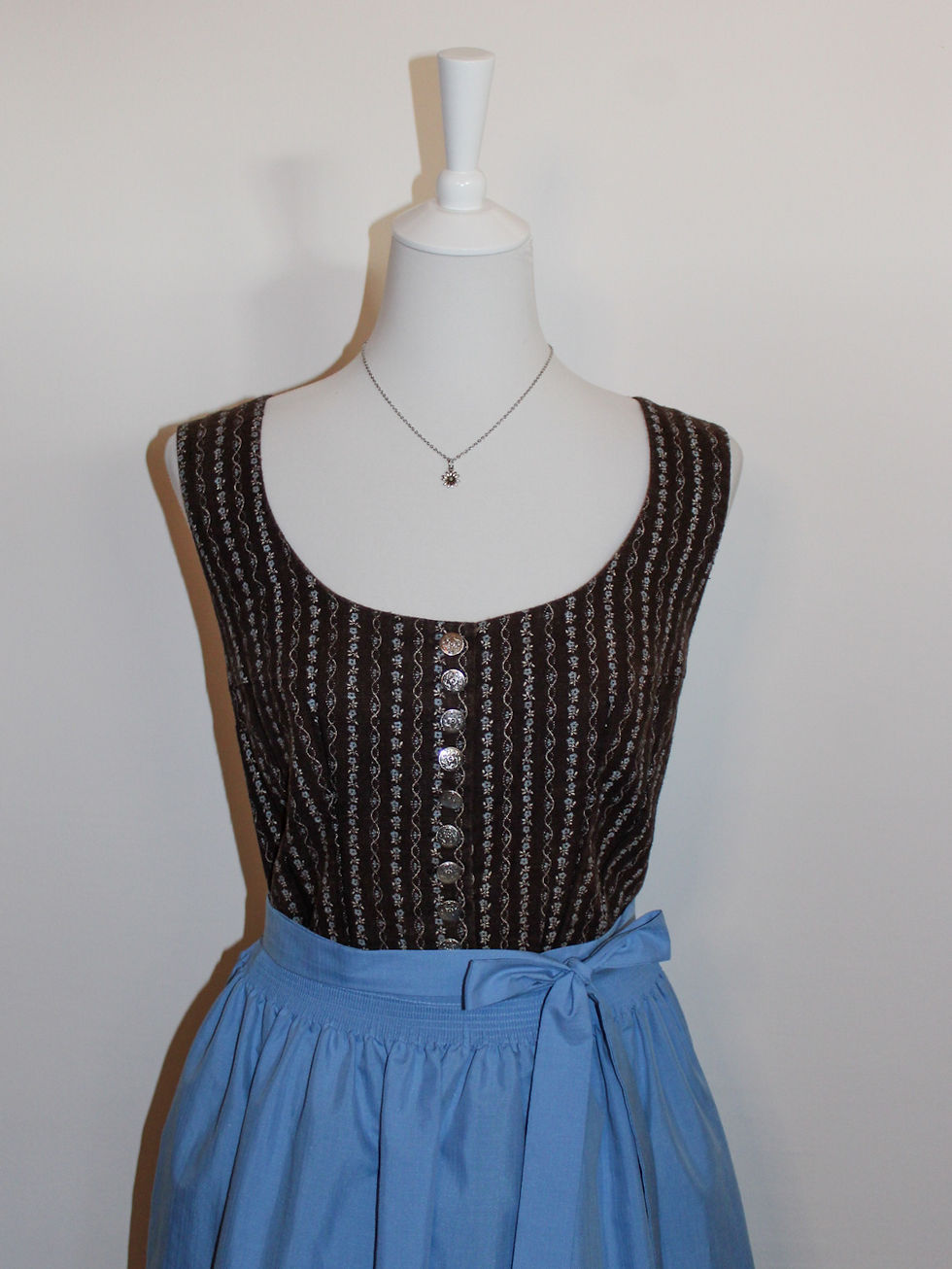 Miniaturbild: Dirndl (XXL 48)
