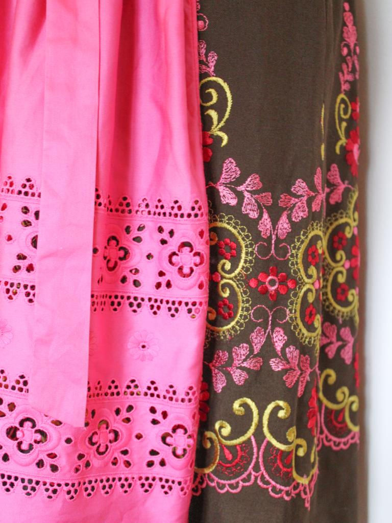 Miniaturbild: Dirndl (L 40/42)