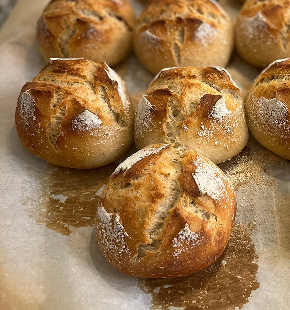 Roggenbroetchen Rye Rolls 2.JPG