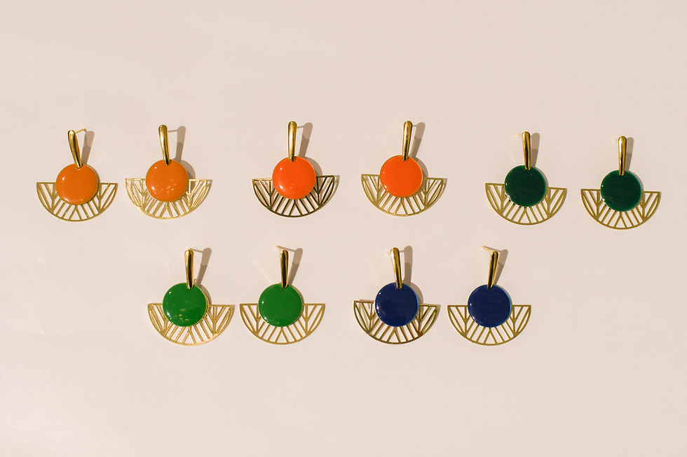 Boucles d'oreilles "Aztèque" en acier inoxydable doré et émail, longueur 42mm