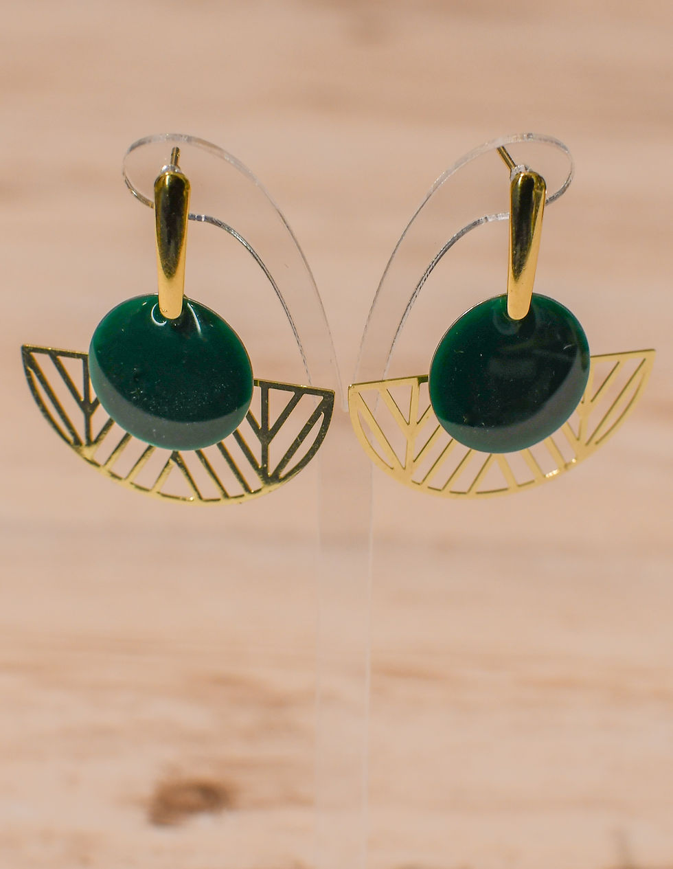 Miniature : Boucles d'oreilles "Aztèque" en acier inoxydable doré et émail, longueur 42mm