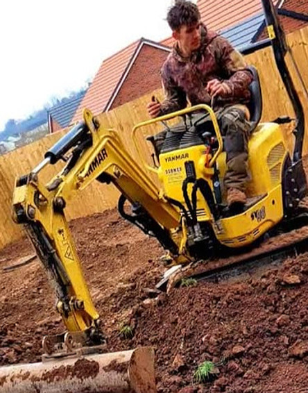 Lewis Biddle - Owner LevelUp Contractors by Biddle Reditch - Previously LevelUp Landscape Gardens Redditch