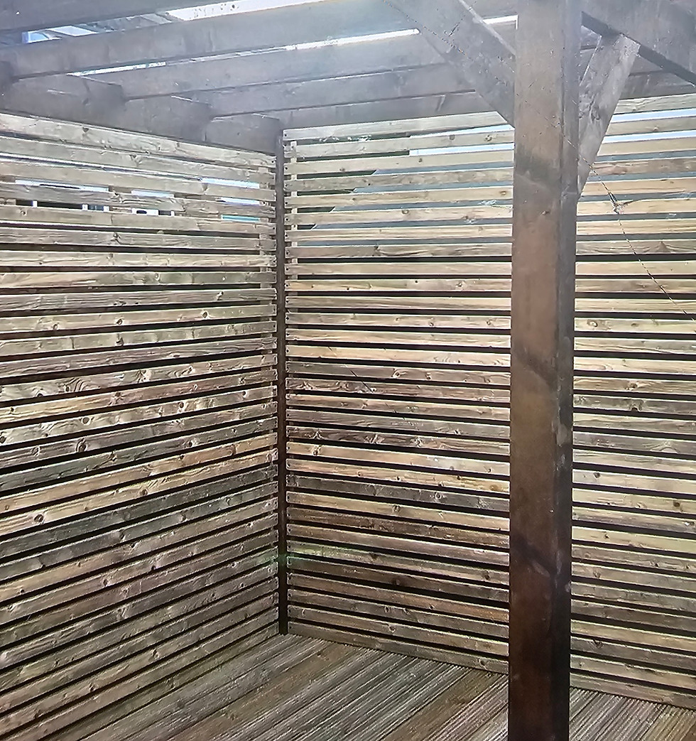 Bespoke pergola and decking Worcestershire - LevelUp Contractors by Biddle