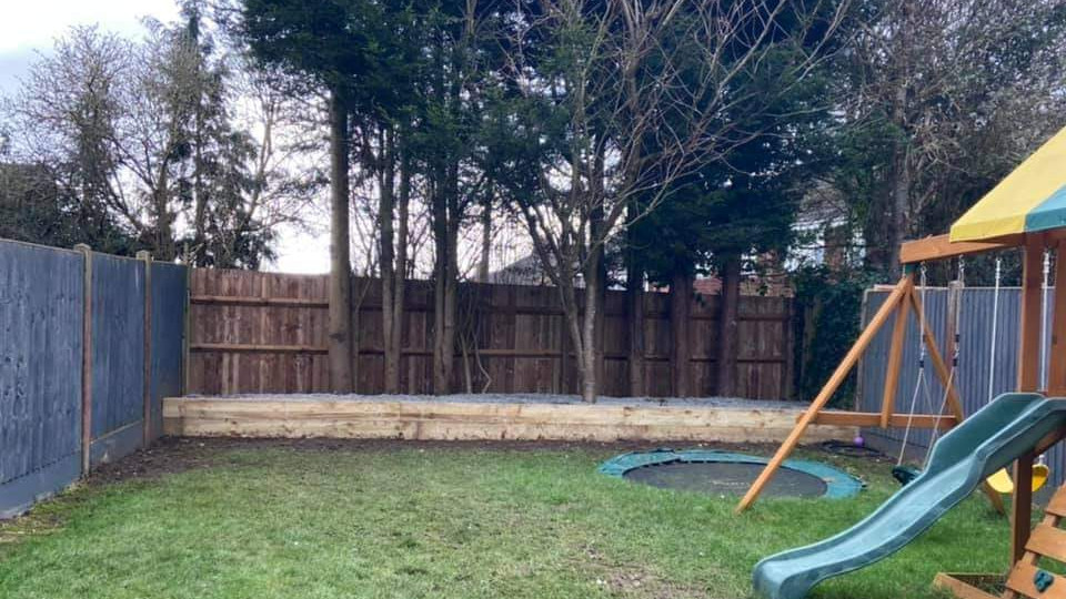 Composite decking company Redditch - LevelUp Contractors by Biddle no subcontractors