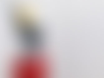 屋内の消火設備には消火栓の他、消火器も重要です。