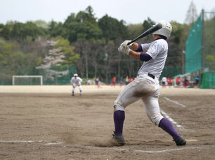 夏を繋ぐ一球─8月18日 “高校野球記念日”が刻む青春