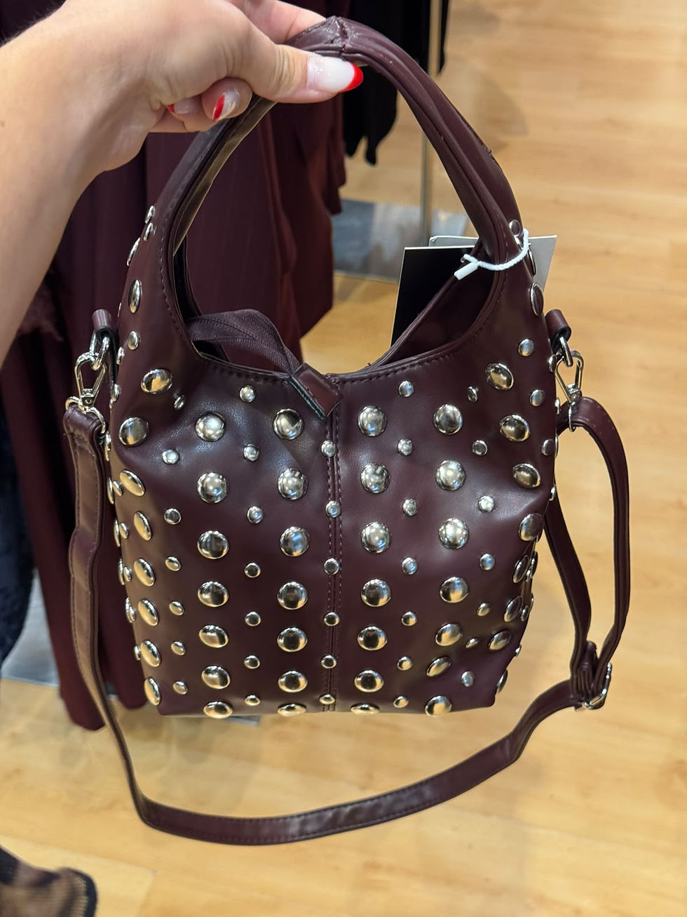 Thumbnail: Sac Carrie