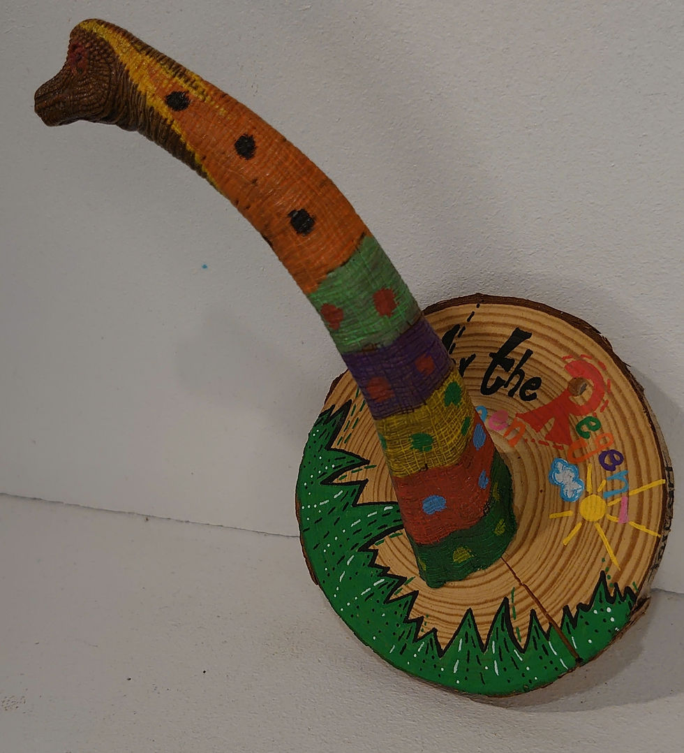 Miniatura: TanjART geköpfte Tiere auf Holzscheibe