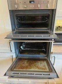 A well used oven