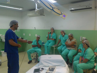 Equipe do Centro Cirúrgico participa de treinamento para cirurgias videolaparoscopicas