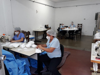 Santa Casa de Formiga cria ateliê para fabricação de máscaras