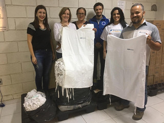 Santa Casa de Formiga recebe doação de camisolas