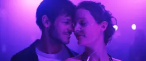 Image du film Plus que jamais avec Gaspard Ulliel et Vicky Krieps