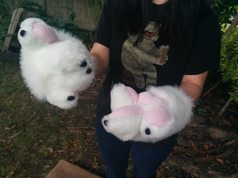 Thumbnail: Ivory Deluxe Puffy Paws