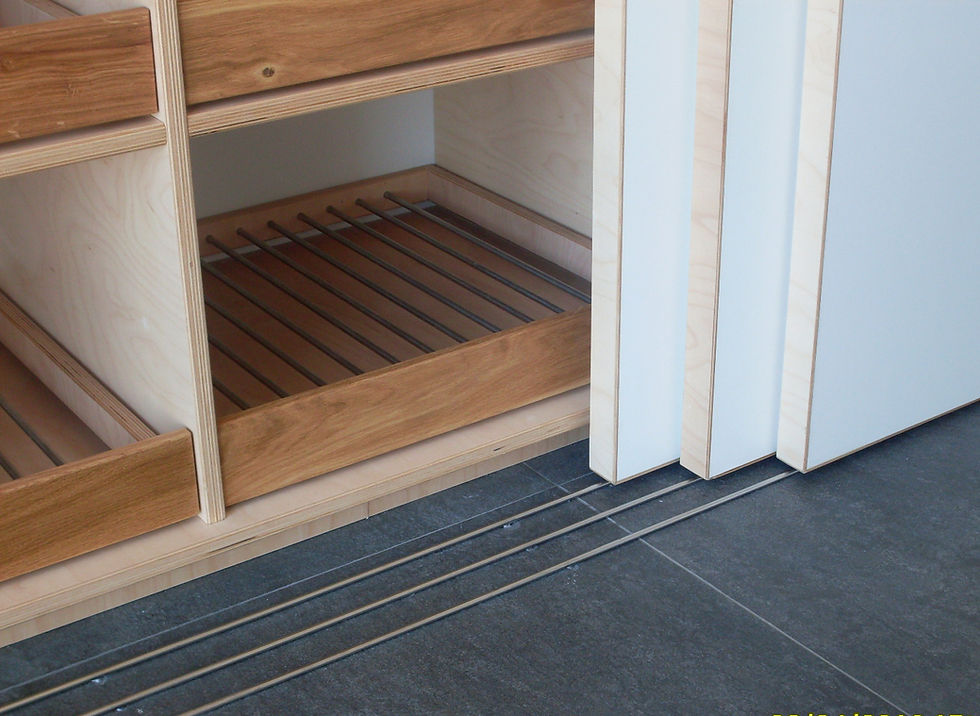 Einbauschrank mit Schiebetüren
