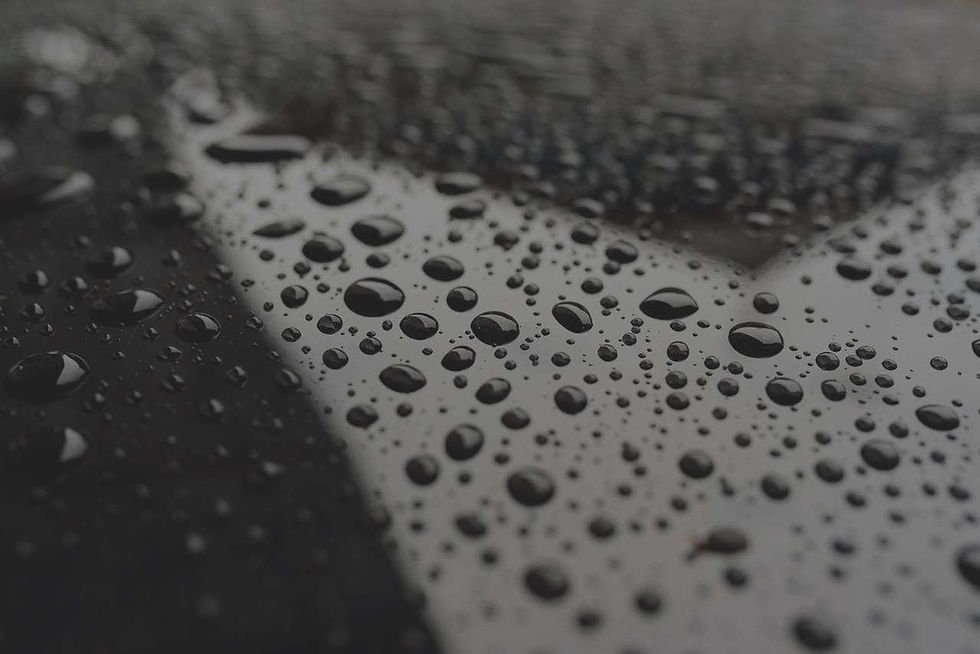 water-beads-on-black-car-hood-s.jpeg