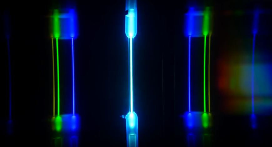 Miniature : Réseau de diffraction grand format