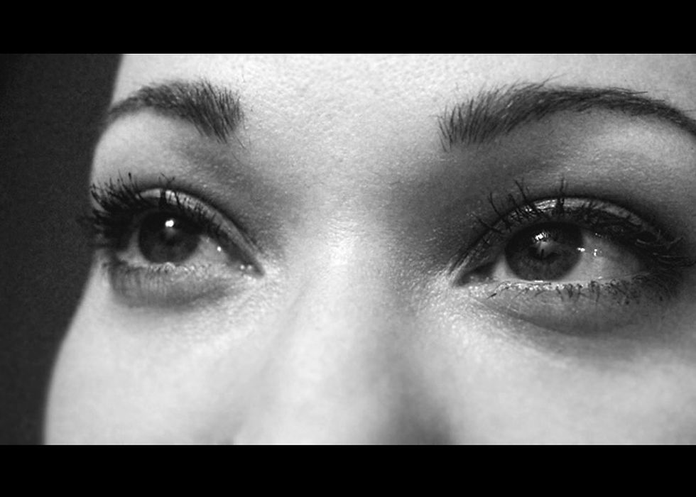4x6-emily-eyes bw