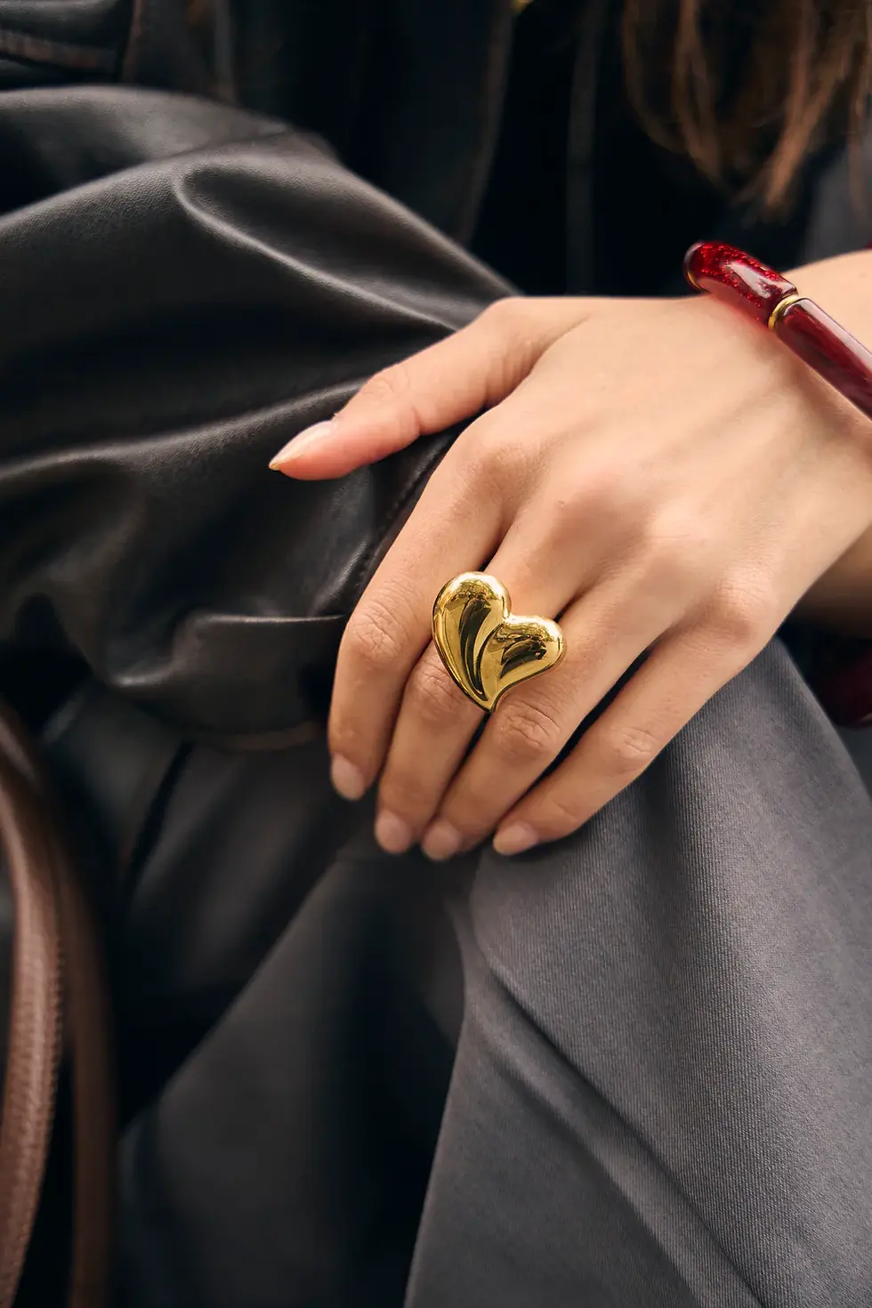 Thumbnail: Bague ajustable semi épaisse cœur bombé effet miroir