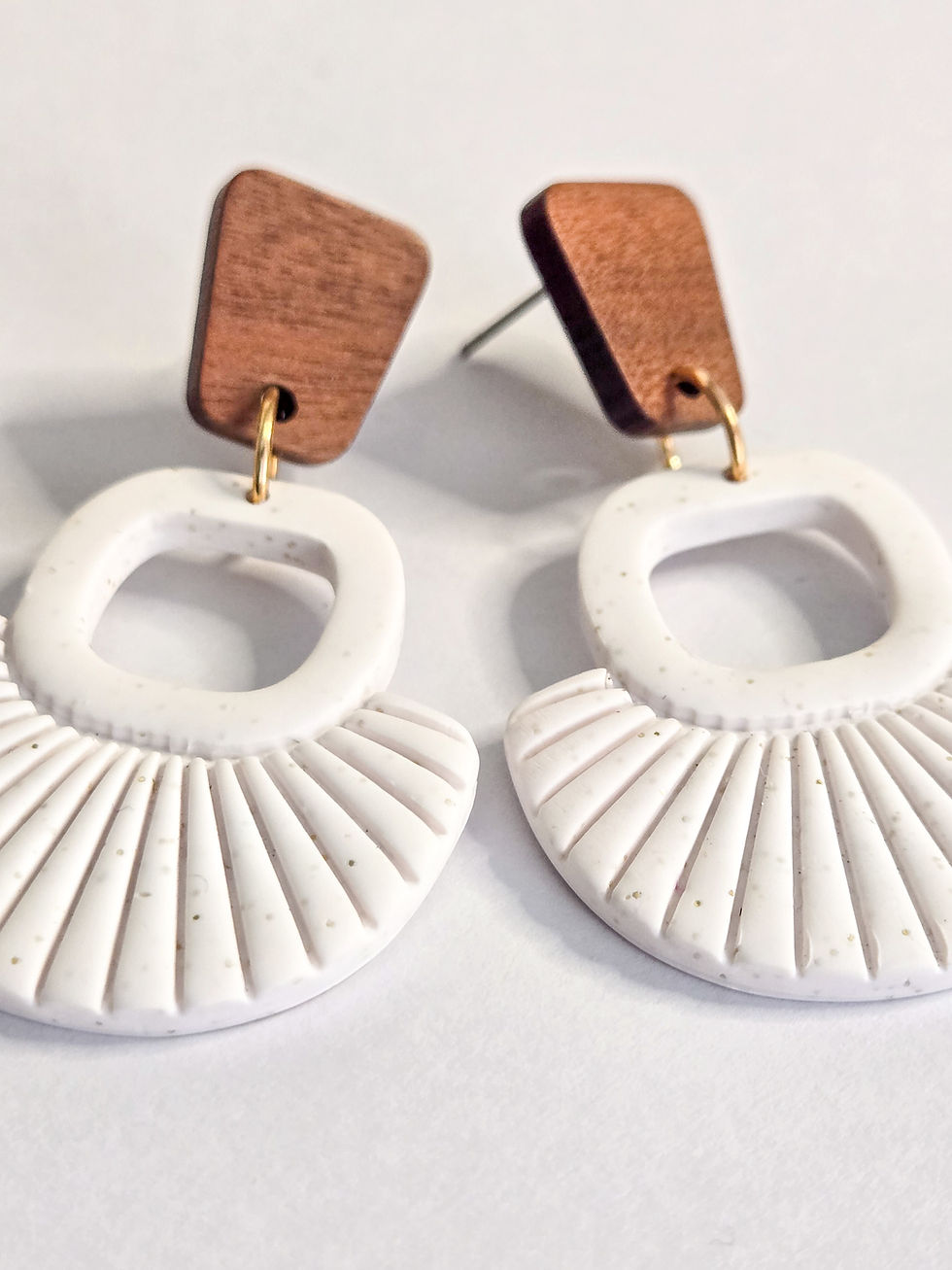 Thumbnail: Mia-Boucles d'oreilles en argile polymère