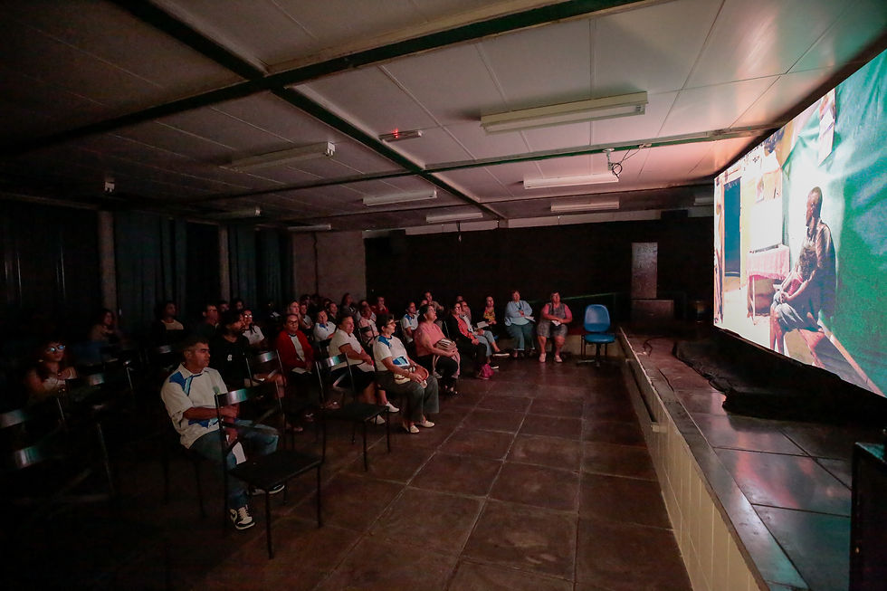 Sala de cinema lotada