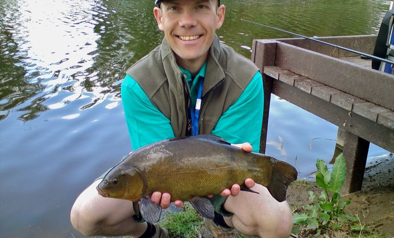 5lb 12oz Tench - Julian Taylor - April 2010.jpeg