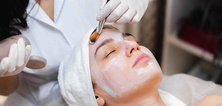 Facial treatments in North York Toronto at Sonia Cosmetic Clinic