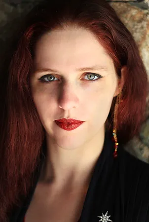 Alexandra Rowland