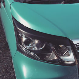 ダイハツ　ムーブ
ラバー塗料でアイライン塗装。