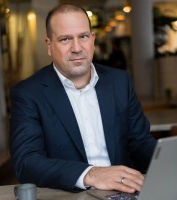 Tim Wisiorek Director Procurement Johnson Controls Automotive Experience