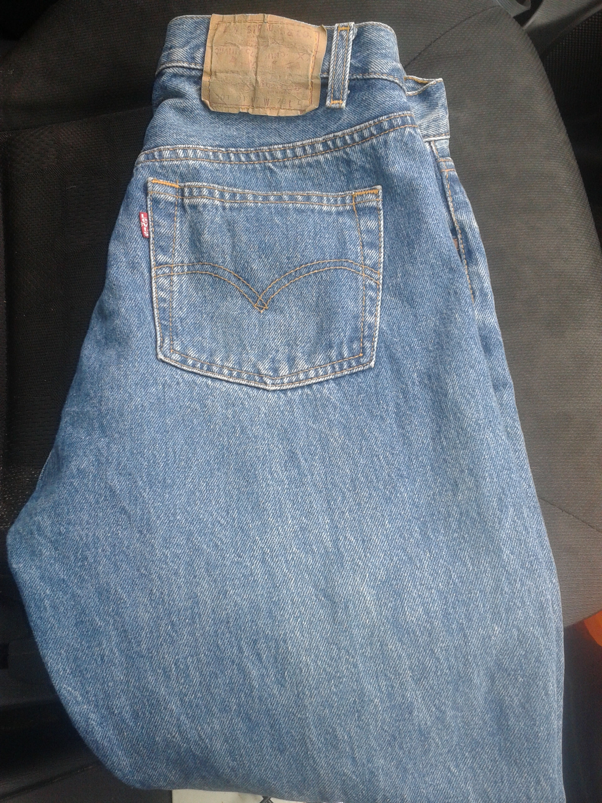Levi's 501 size 30/31 LV01