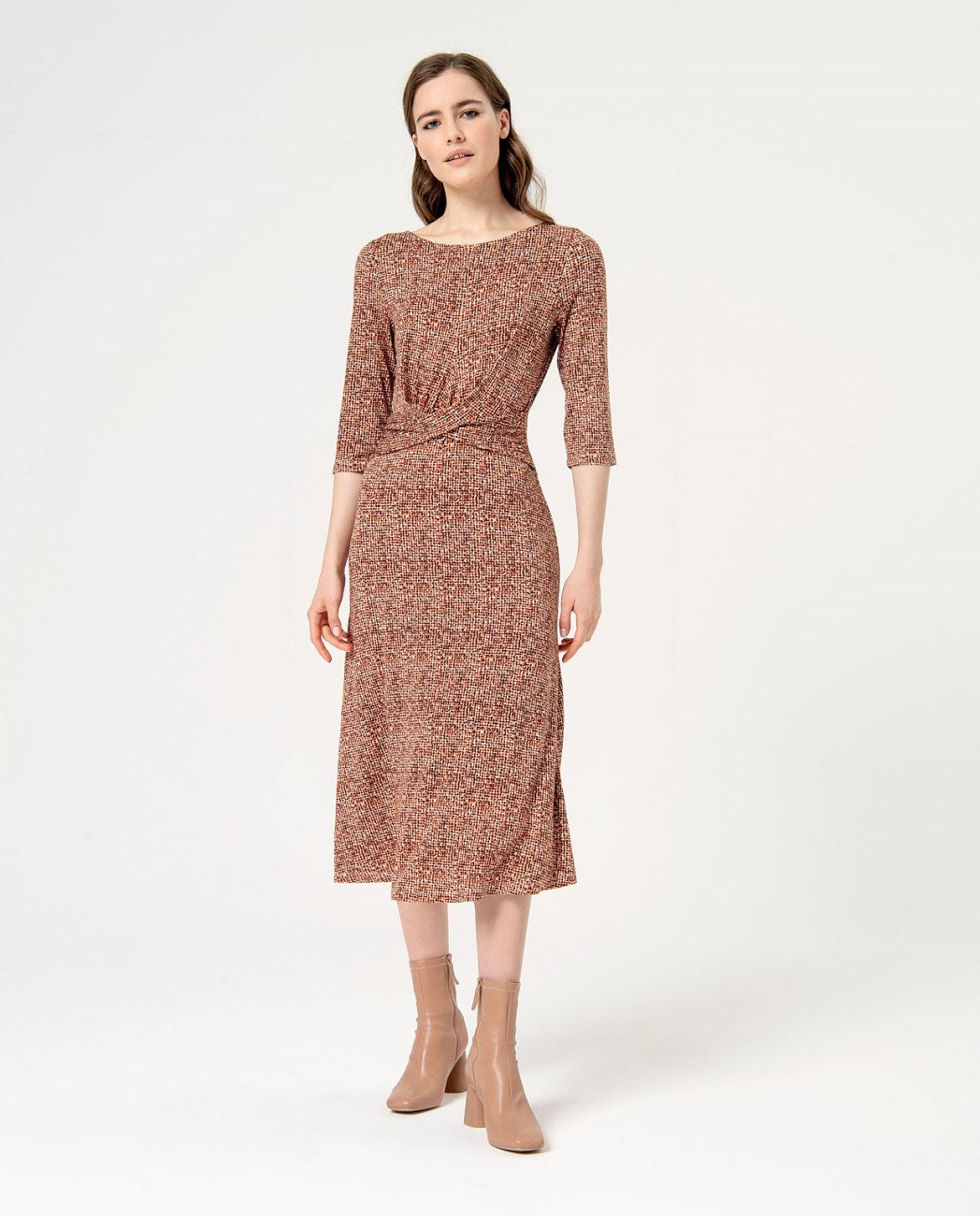 Vestido Midi Elástico Estampado Marron Surkana