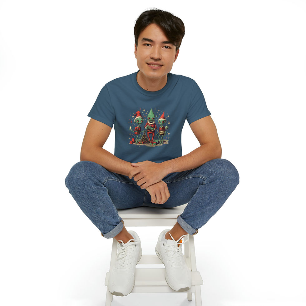 Thumbnail: Christmas Aliens with Gifts - Unisex Ultra Cotton Tee