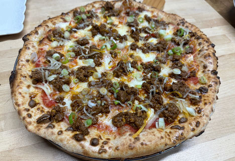 LINE_ALBUM_詢問今天隱藏披Specials - 炸玉米餅辣椒牛肉披薩 Taco chili beef pizza_230723_3.jpg