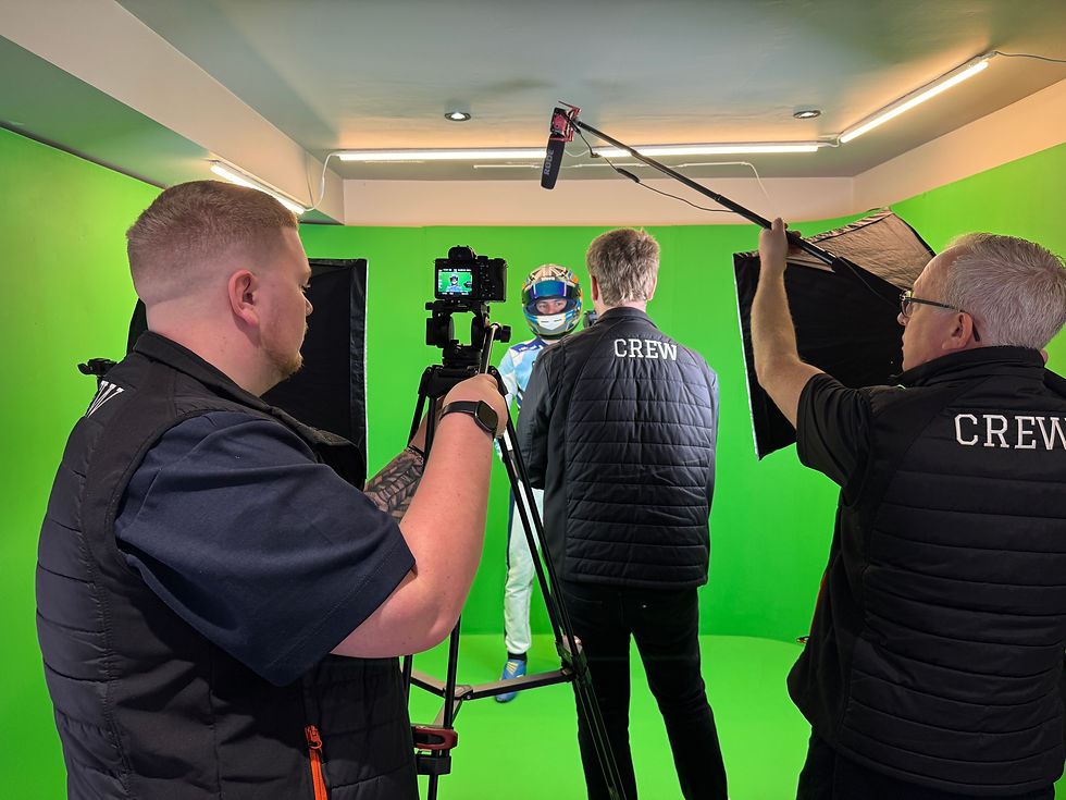 Jensen Pughe doing Videography at Hollogram on Green Screen