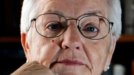 Portrait photo of Jane Elliot