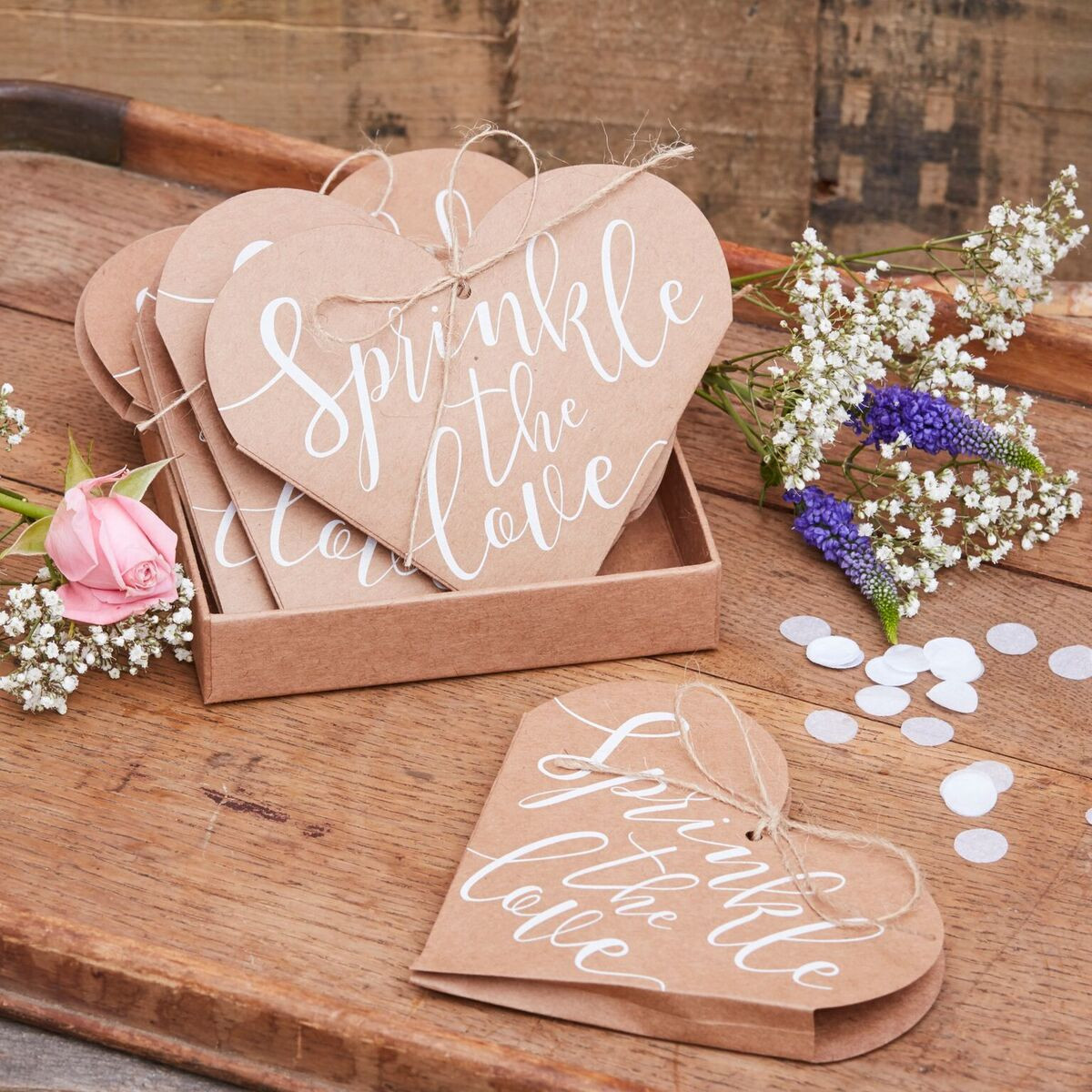 HEART SHAPED CONFETTI CONES