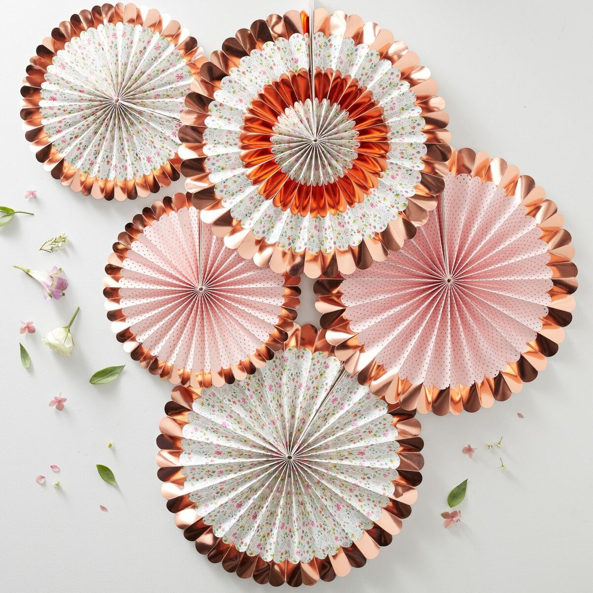 ROSE GOLD FOILED FLORAL FAN DECORATIONS
