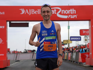 Jonas Müller überzeugt beim weltgrößten Halbmarathon
