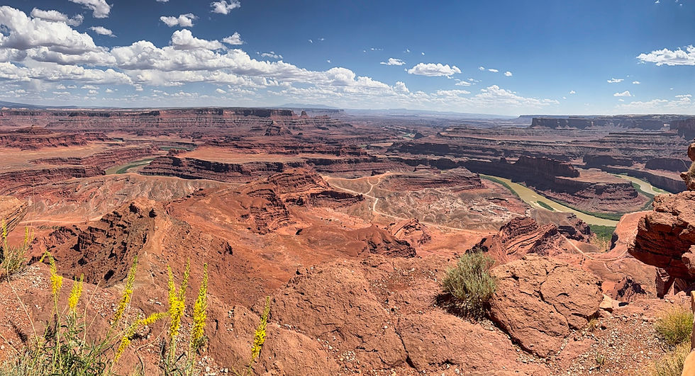 The Colorado River takes a number of gooseneck turns as it winds through the tablelands.
