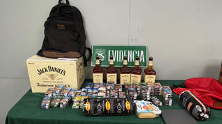 Detienen a dos sujetos vinculados a robo en botillería de Antofagasta