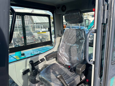 SWE60E Cab
