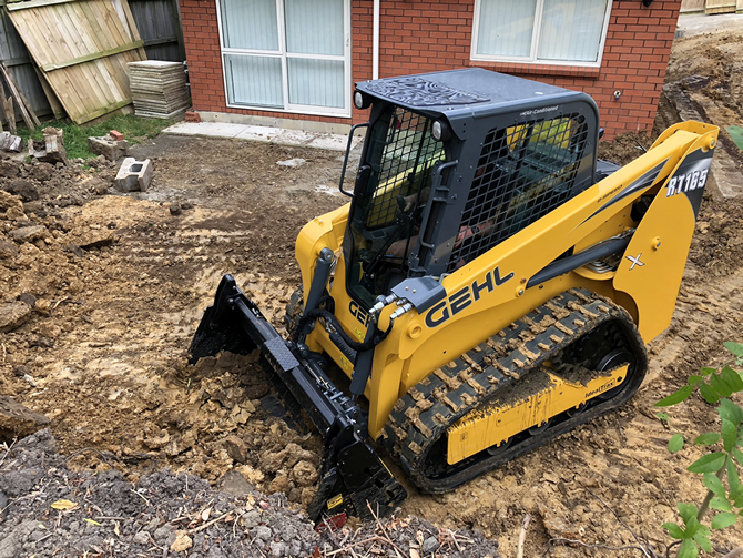 Compact loader